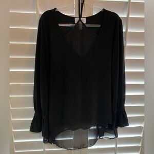Joseph Ribkoff Elegant Black V-Neck top w/shear overlay! Excellent Cond. size 18